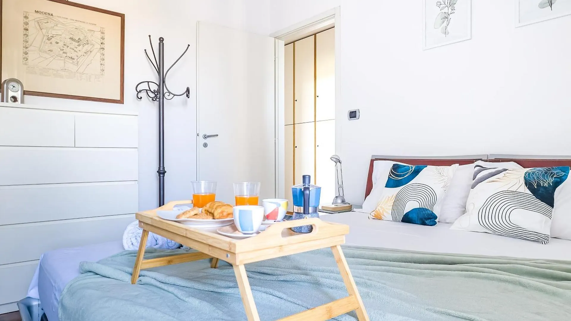 Apartment The Pyramids Of Motor Valley - Ra'S Suite Modena Italy